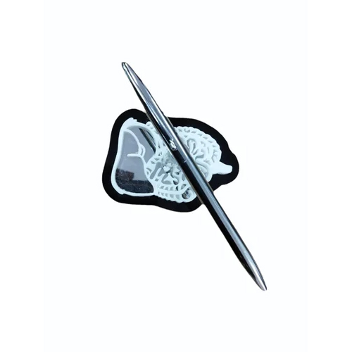Gut Shape Magnetic Tabletop With Pen