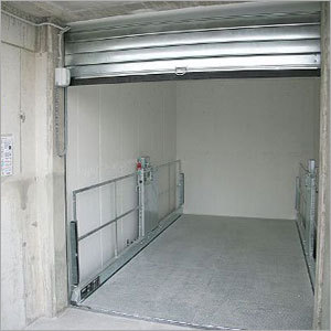 हाइड्रोलिक सामान लिफ्ट