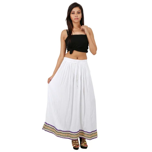 Ladies Plain Border Skirt