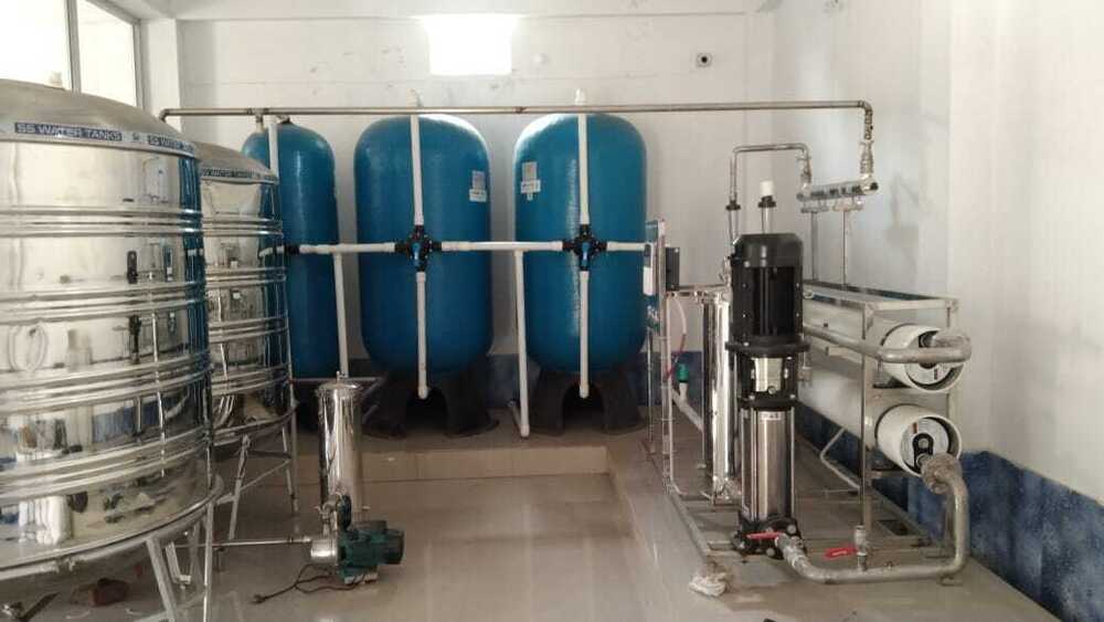 Industrial RO System - Stainless Steel, 500 LPH, 3 Filtration Passes, Full Automatic, Electric Drive, 220/380 V, 70-75% Water Recovery Rate
