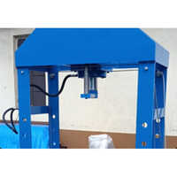Hand Operated Hydraulic Press Machine