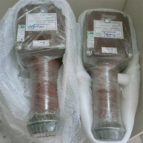 Vacuum Circuit Breaker