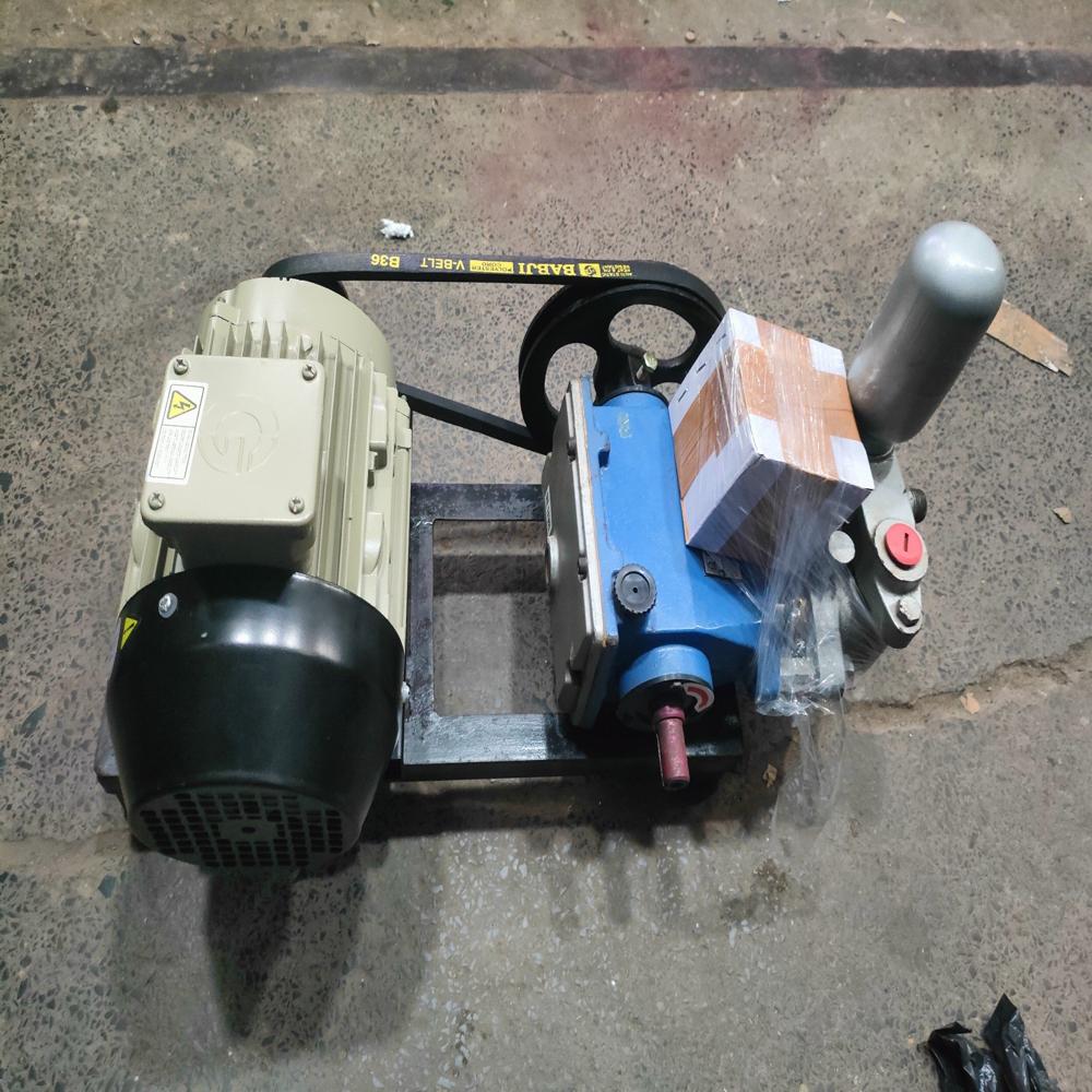 Car washing pump with motor