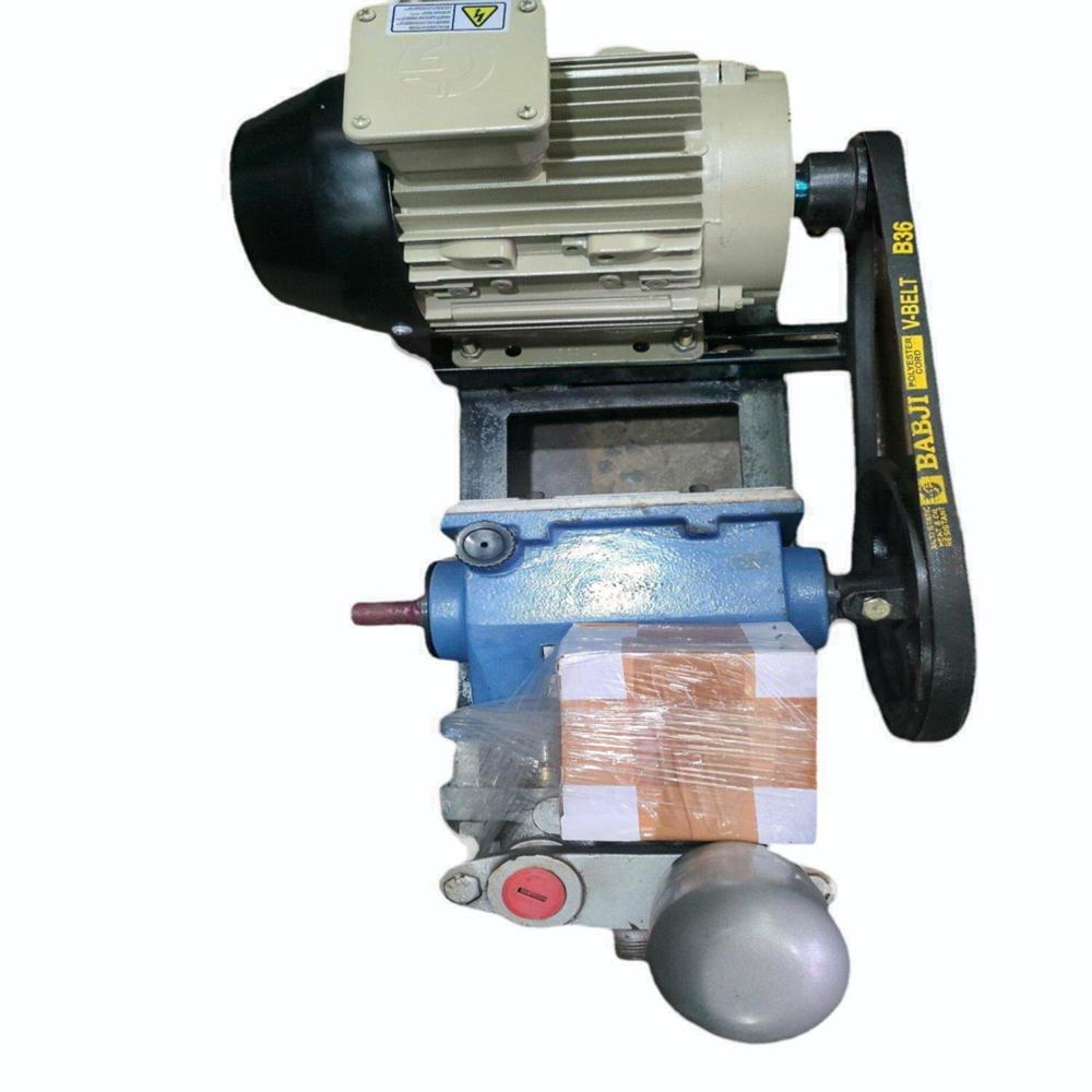 Car washing pump with motor