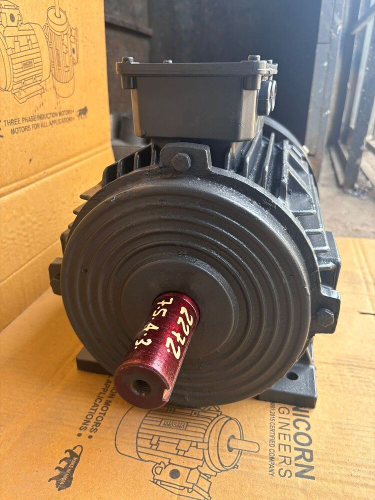 Double Shaft Motor In Ahmedabad - Color: Black