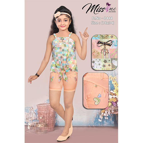 D.No-8444 Size 18X34 Hot Pant Top - Color: Multicolor