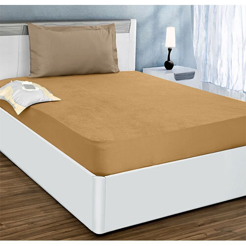 Biege Supreme Mattress Protector