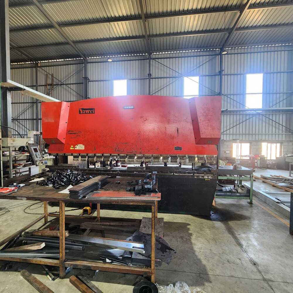 "Yawei" 3 Axis Cnc Press Brake