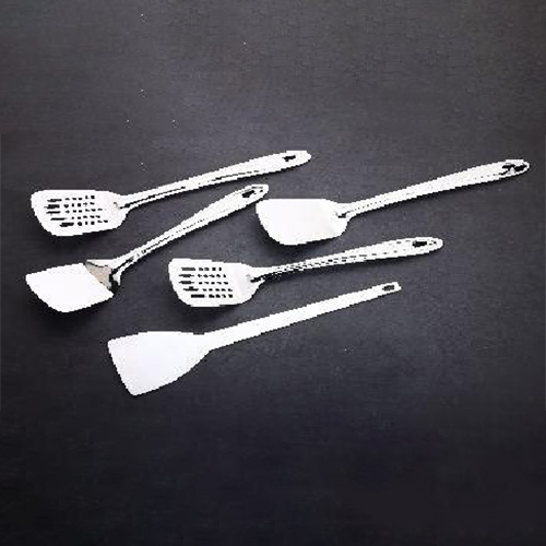 Slotted Turner Ro-Cket - Features: Good Quality