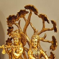 Aakrati Brass Radha Krishna with Tree | Antique Finish Sculpture | Radha Krishna Under Tree ( Yellow, 22 inch)