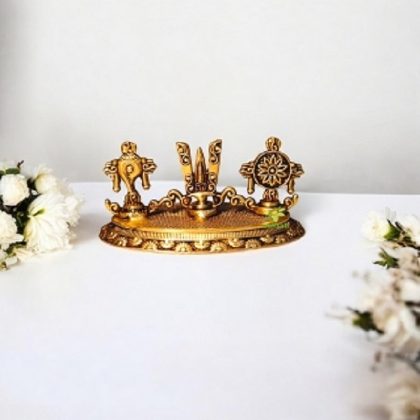 Aakrati Brass Shankh Chakra Namah for temple| 100 % Brass|Temple Decor