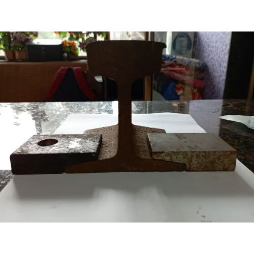 75Lbs Rail Clamp - Color: Red Oxide