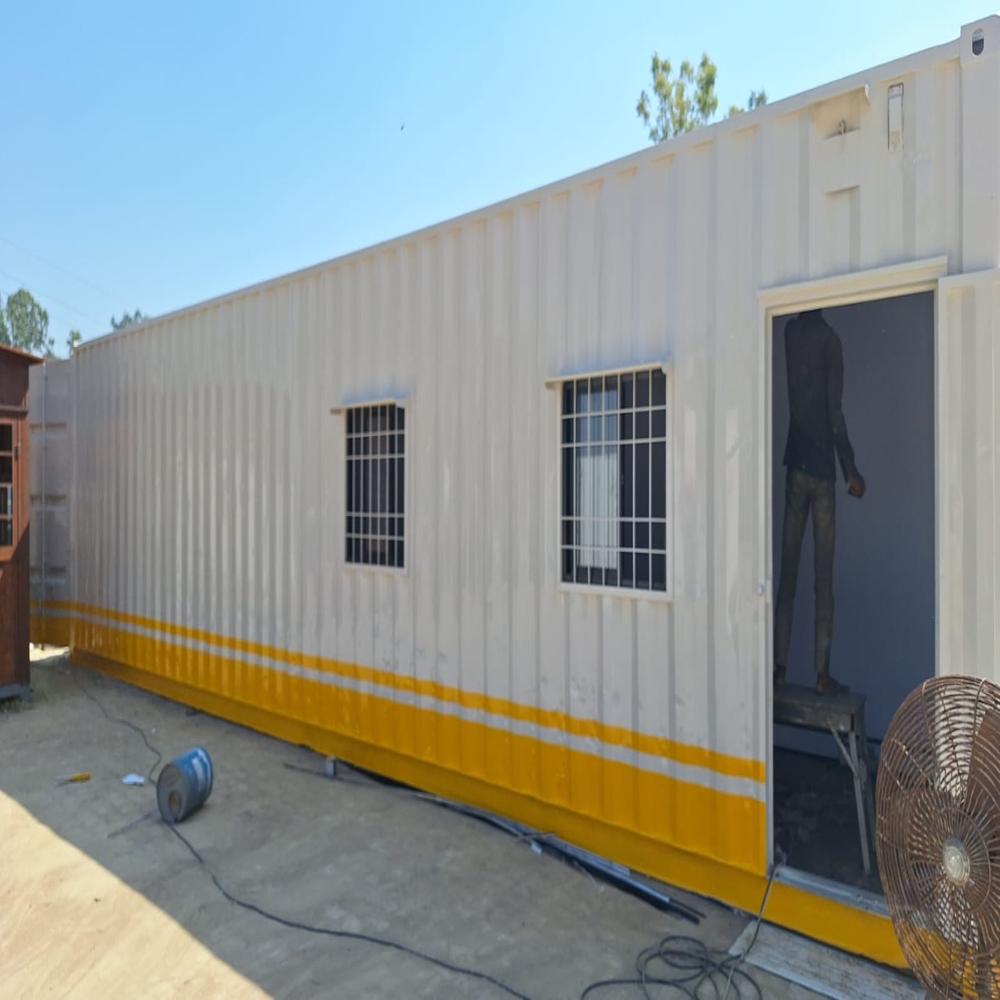 Shipping Container - 20x8x8.5 Ft, Height: 8.5 Ft | Multi-purpose Use For Office & House, Robust Design For Weather Resistance And Durability