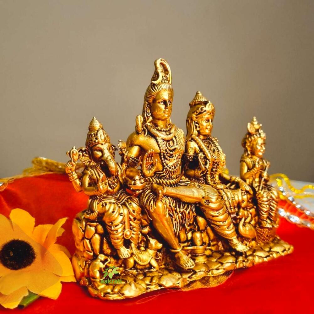 Aakrati Shiva Family Statue, Lord Shiva, Goddess Parvati,ganesh,shiv Family Statue, Shiva With Parvati,hindu Gods - Color: Yellow