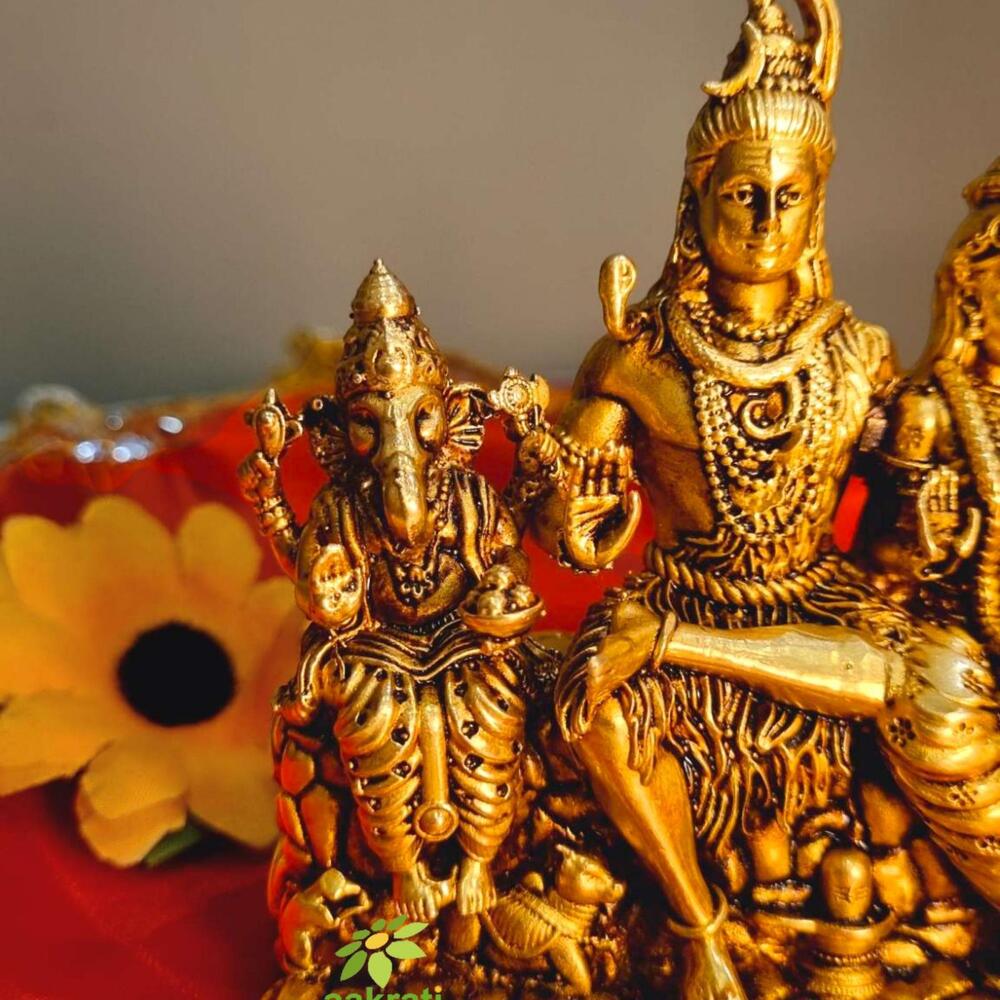 Aakrati Shiva Family Statue, Lord Shiva, Goddess Parvati,ganesh,shiv Family Statue, Shiva With Parvati,hindu Gods - Color: Yellow