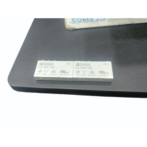 Slim Relay Module - Color: Black