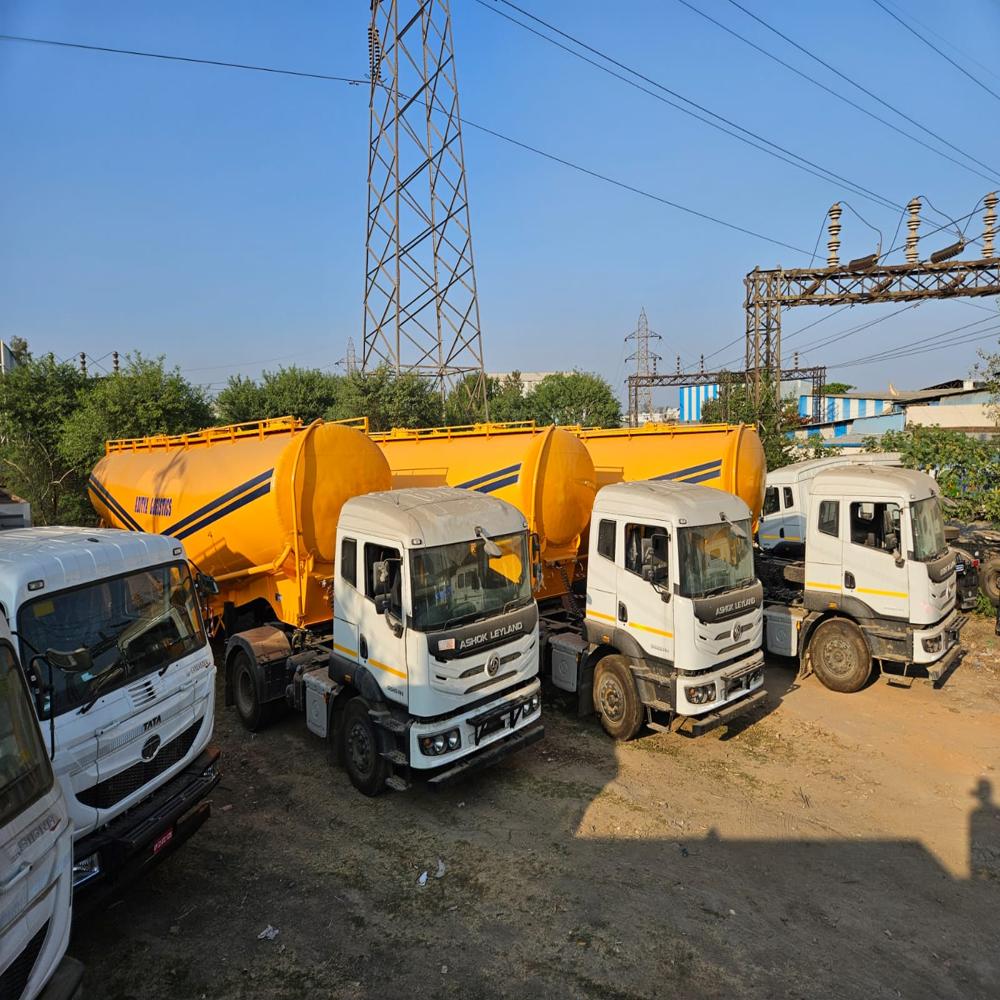 Titan Bulker Trailer - Material: Aluminum/alloy