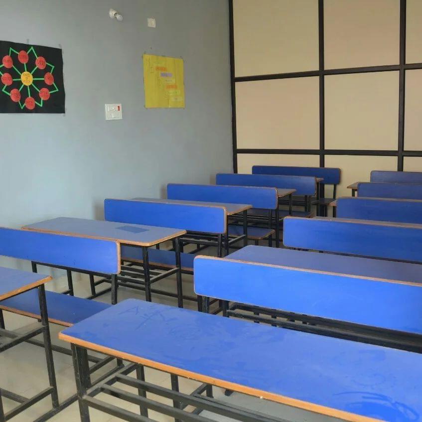 2 Seater School Desk - Feature: Durable