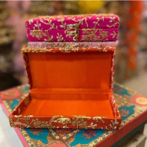 Wooden Embroidered Cash Gift Boxes