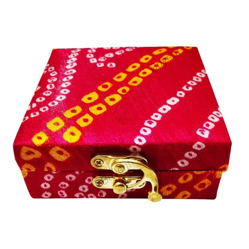 Red Handmade Cardboard Gift Box - Color: Multicolor
