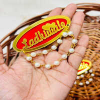 Golden Acrylic Ladkiwale Brooch - Color: Multicolor