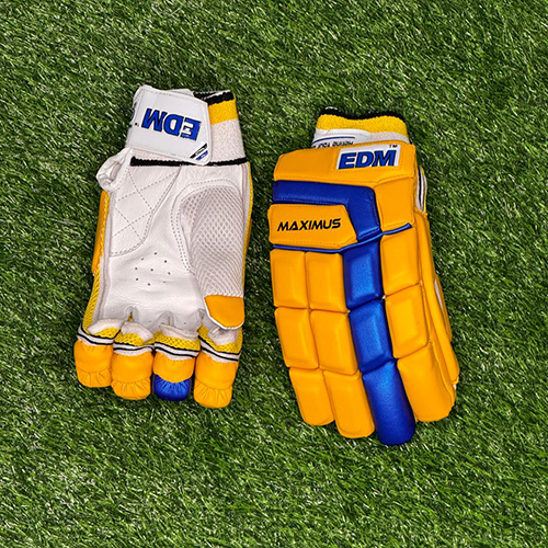 Maximus 1.O Batting Gloves