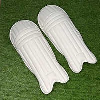Maximus Moulded Leg Gaurd