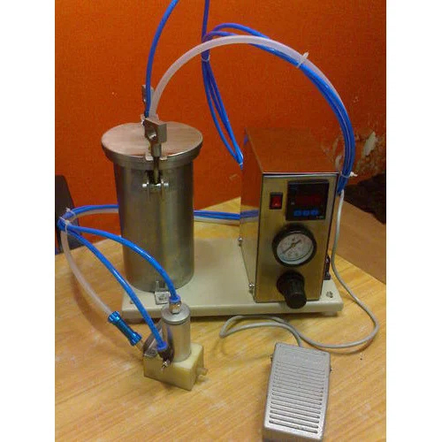 Manual Dispenser - Color: Silver