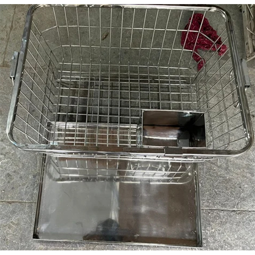 Ss Square Kitchen Basket - Color: Silver