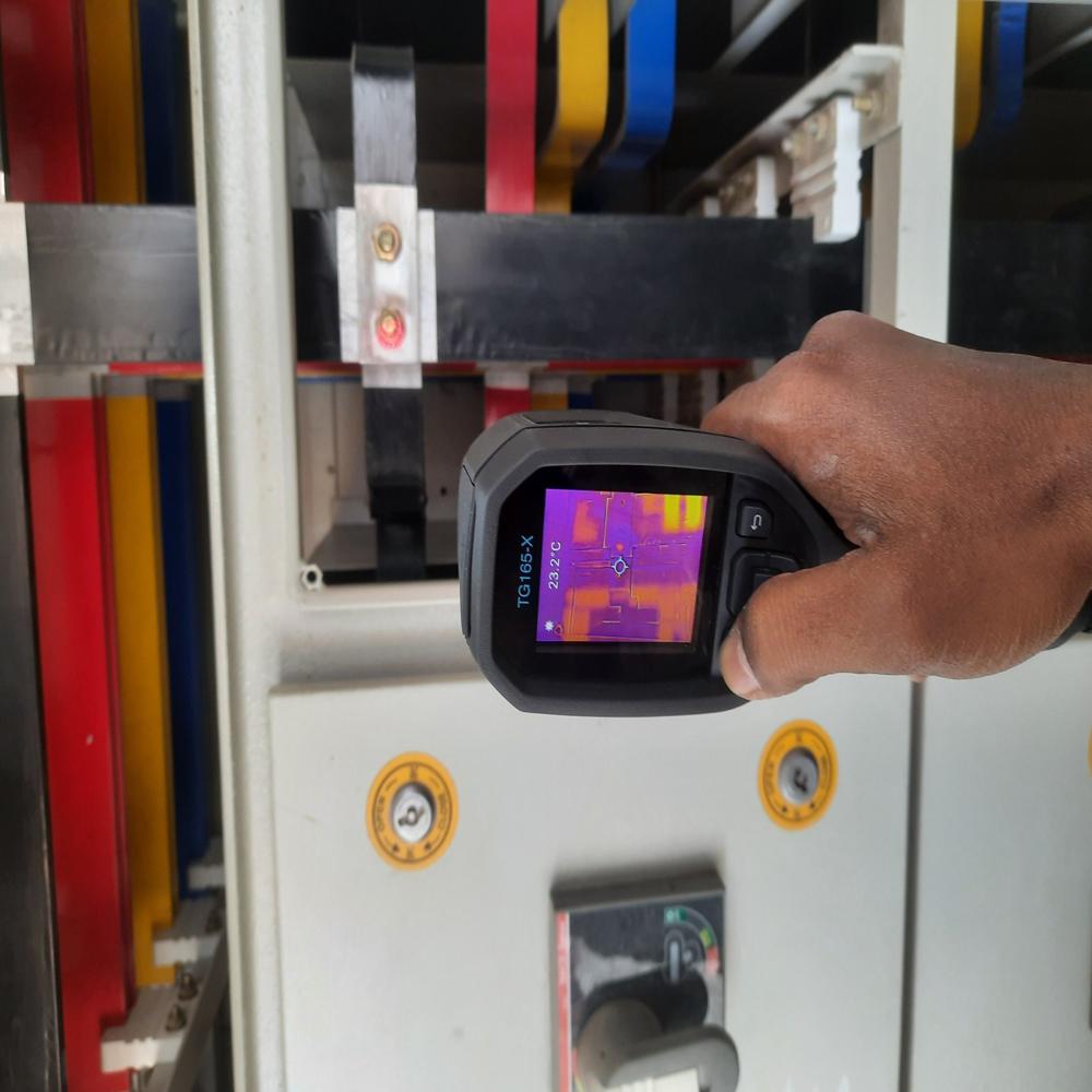 THERMAL IMAGING CAMERA MODEL: VT-100.