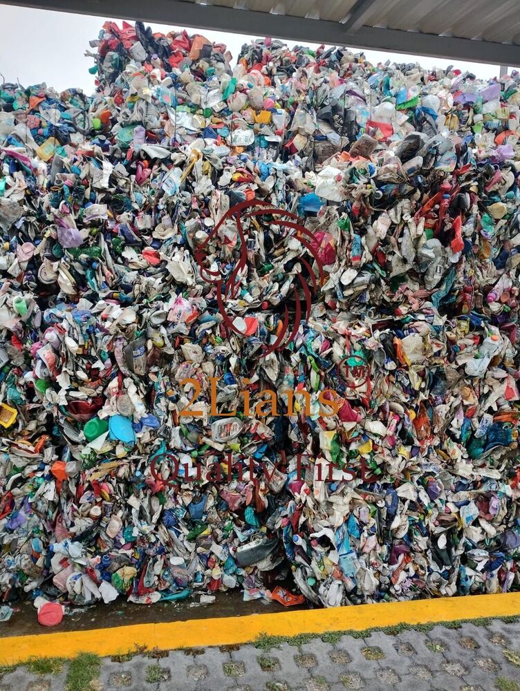 HDPE bottle on bales Mix colors Scrap