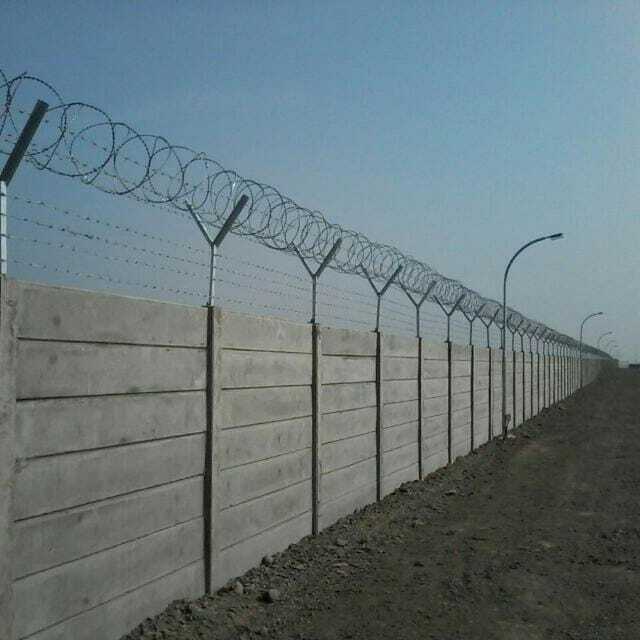 House Prestressed Boundary Walls - Concrete, 5-10 Feet , Eco-friendly, Seepage Resistant, Aesthetic Privacy Solutions For Schools And Hospitals