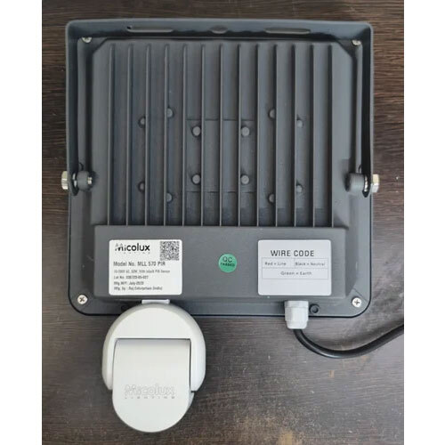 Mll 570 Pir Sensor Flood Light 50w - Application: Outdoor
