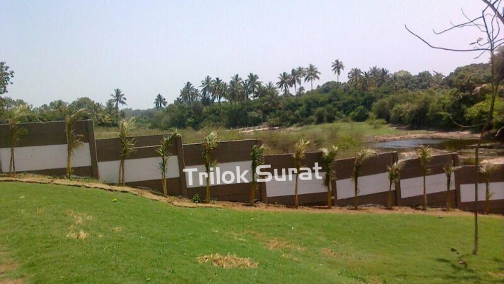 Precast Boundary Walls - Concrete, 5-10 Feet, Painted Surface Treatment | Eco-friendly, Easy Installation, Sturdy Design, Attractive Appearance