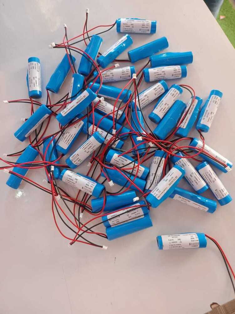 3.7volt 3200mah Rechargeable Li Ion Battery - Features: Long Lifespan