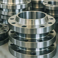 Stainless Steel Flanges - High-Pressure Rated, Polished Surface Finish , Durable and Reliable for Industrial Applications, Various Sizes Available