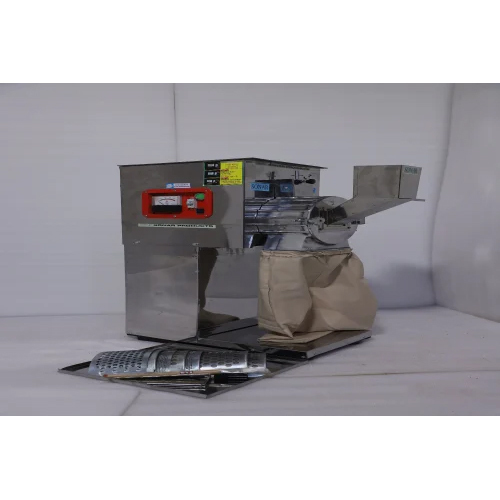 4hp Two In One Ss Grinding Machine - Capacity: 35-40 Kg/hr