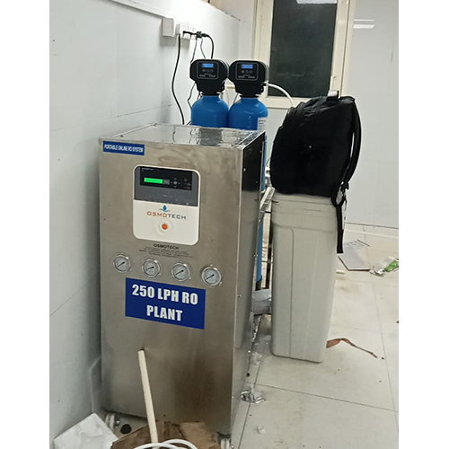 250 LPH Dialysis Reverse Osmosis Plant