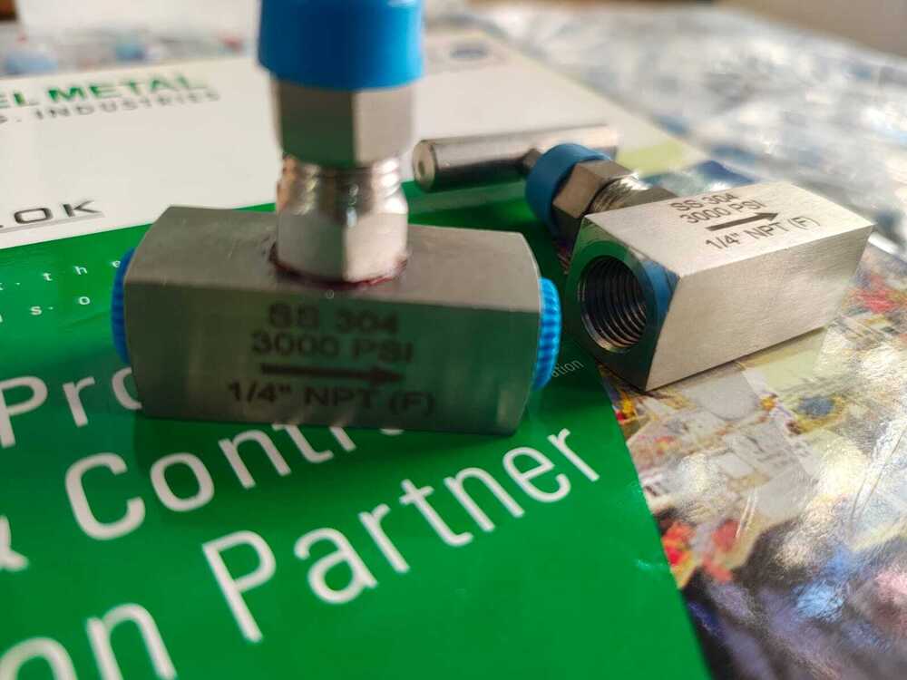 Ss310 Needle Valve - Color: Sliver