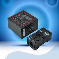 Single Channel Vehicle Loop Detector - Color: Black