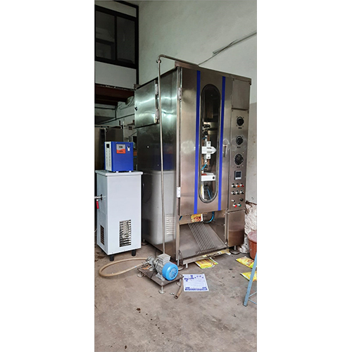 Engine Oil Lubricant Filling Machine