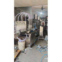 4 Nozzel Juice Filling Machine