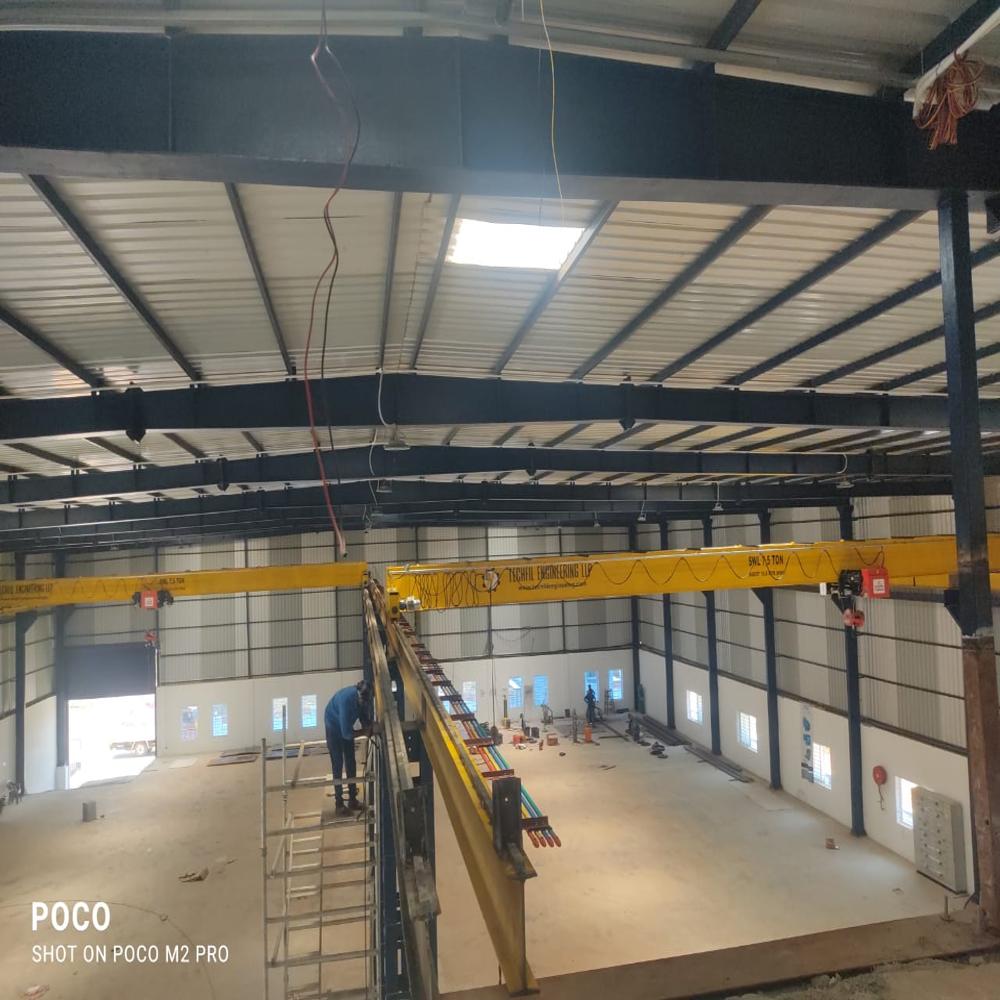 Single Beam Eot Crane - Color: Yellow Paint Coated