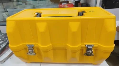 Fujikura 43s Splicing Machine - Color: Black & Yellow