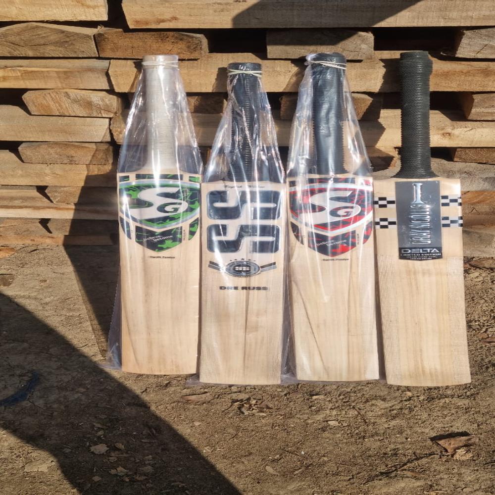 INTERNATIONAL QUALITY LEATHER BATS