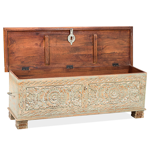 Antique Wooden Storage Trunk Box - Color: Multicolor