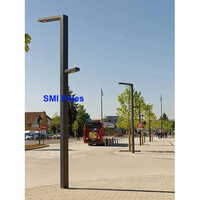 Square Street Light Pole - Color: Black