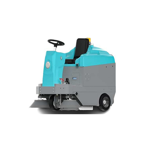M001 180Ltr Ride On Sweeper - Capacity: 90 Ltr