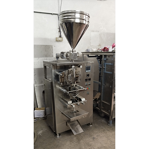 Non Free Flow Liquid Pouch Packing Machine