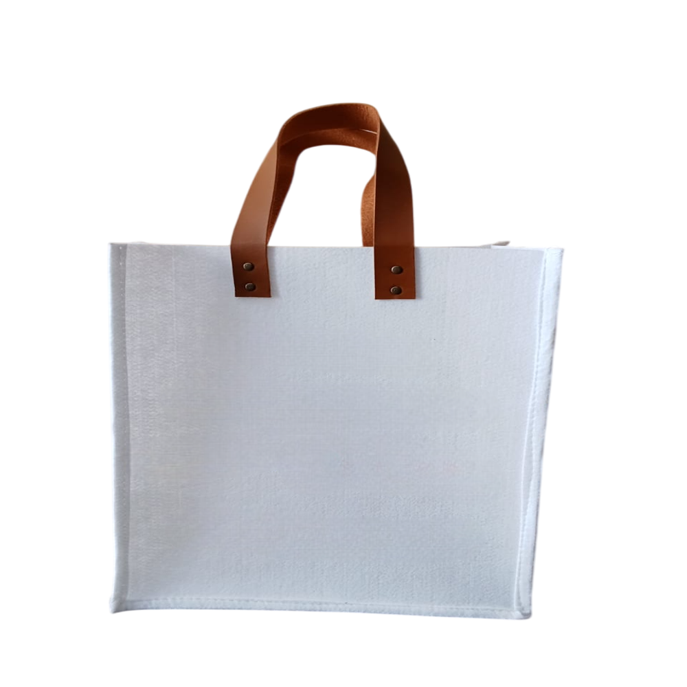 White Felt Bag - Pattern: Plain